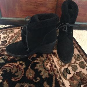 Women NWT Splendid Black Suede Winter Wedge Booties w/ fake fur! Size 7.5